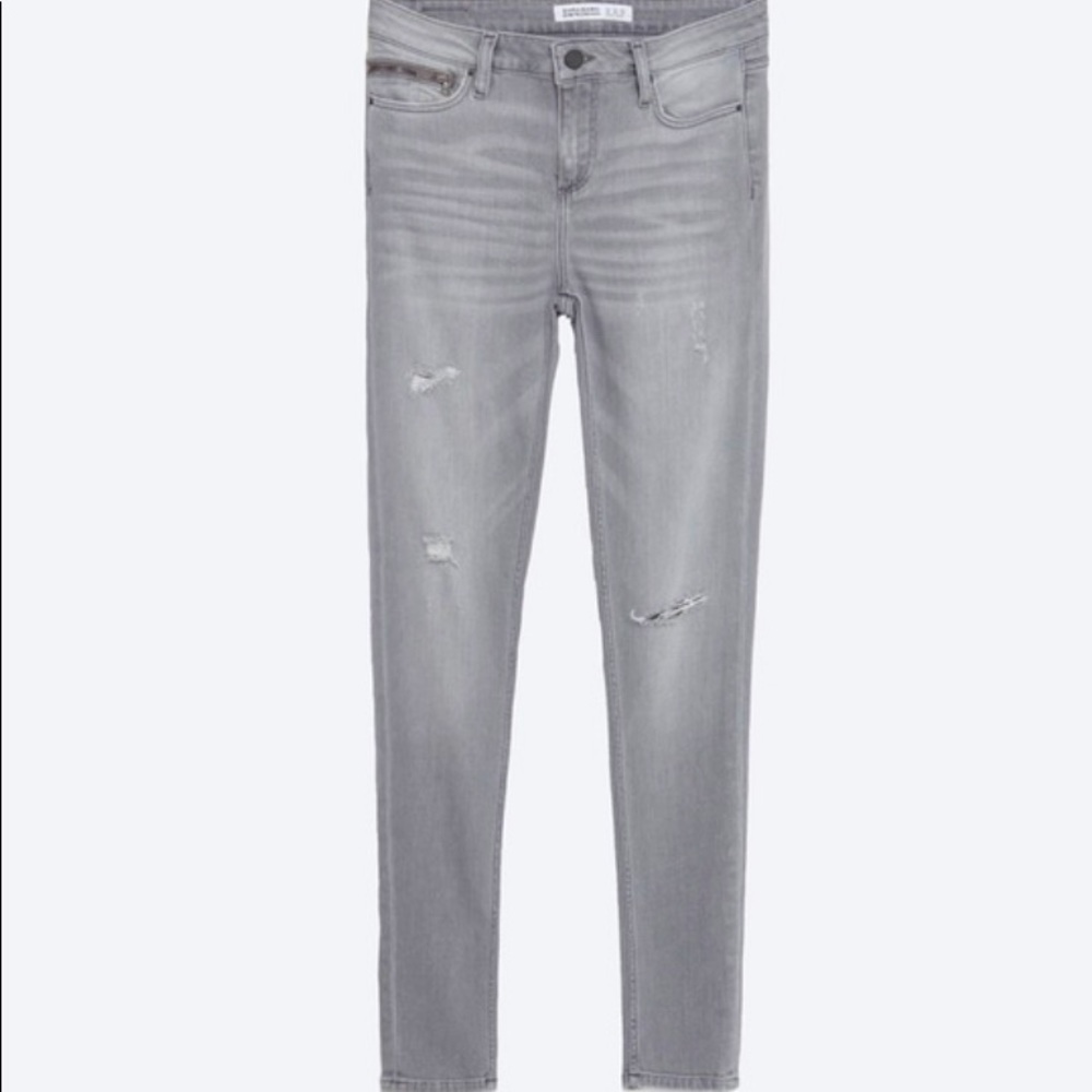 Zara Distressed skinny jeans